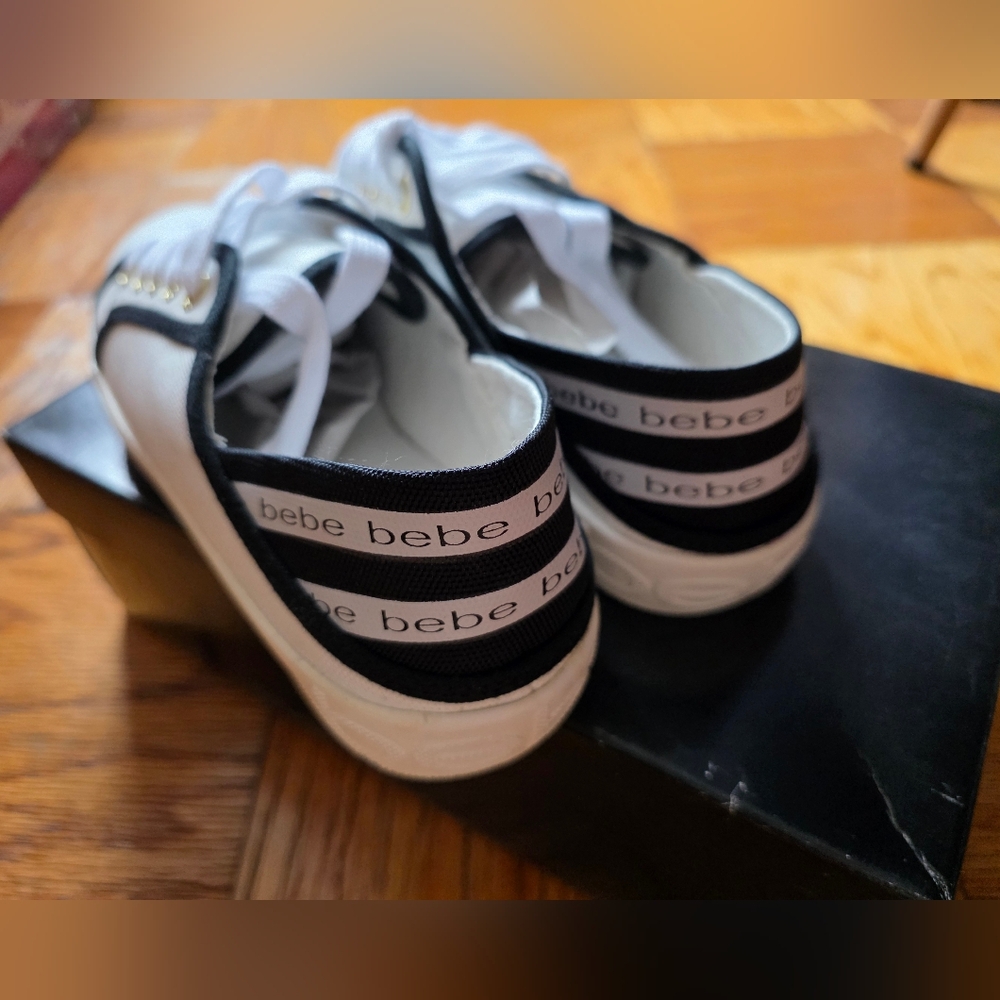 NEW | Bebe Women's Dacia Sneakers - Picture 3 of 9